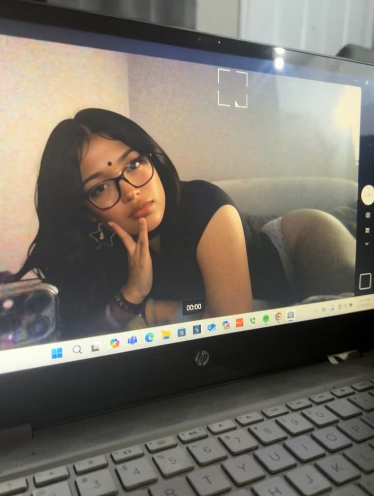 Watch me play with my self